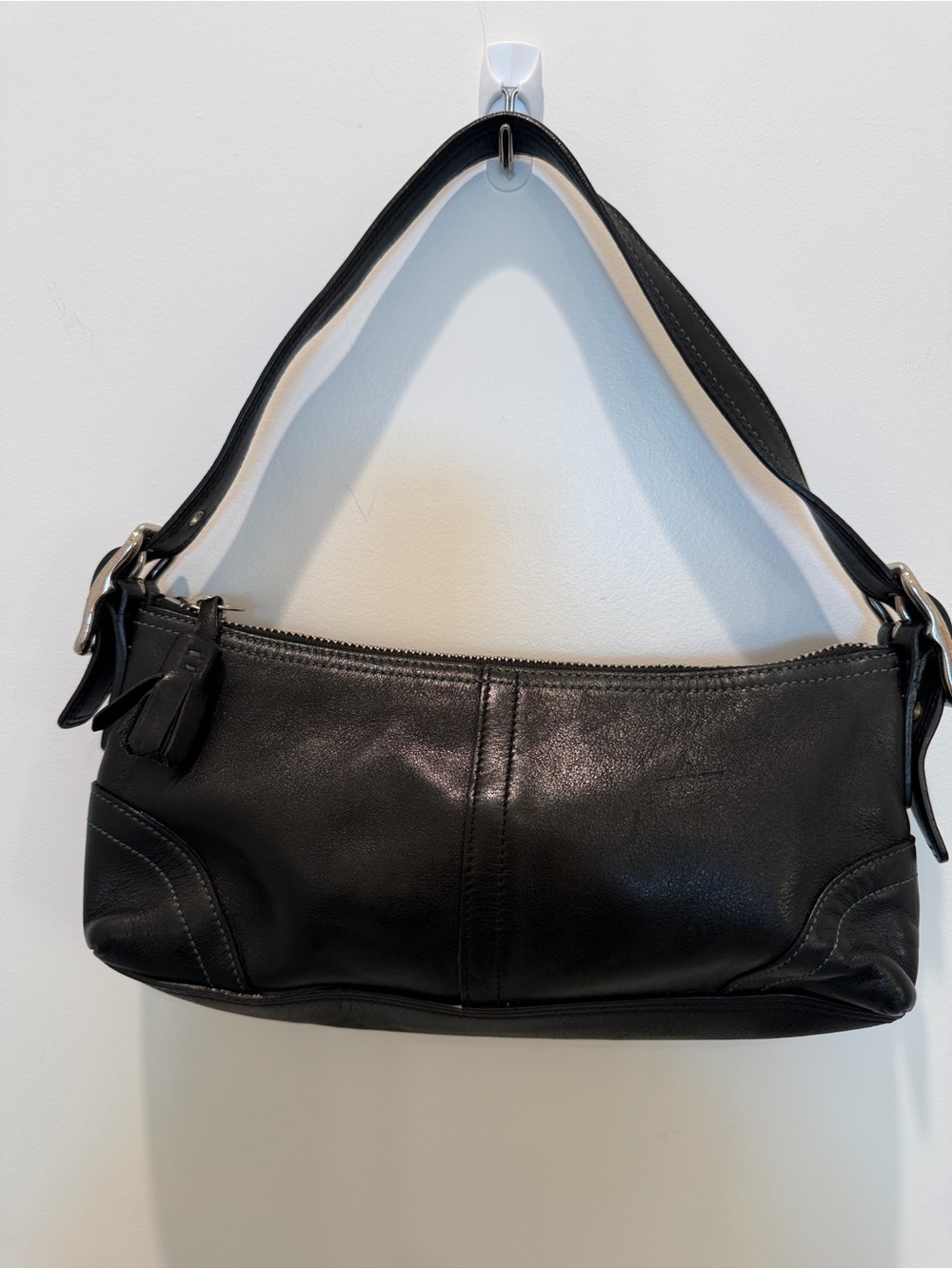 Coach Y2K Vintage Hampton Demi Small Black Leather Hobo Shoulder Bag. 8A64